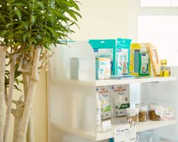 獣医師おすすめのフードなど、物販コーナーもございます